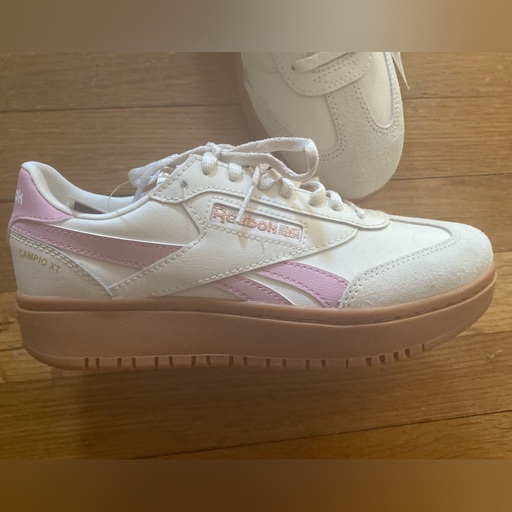 Reebok White Leather Sneakers with Pink Stripe and Gum Sole
